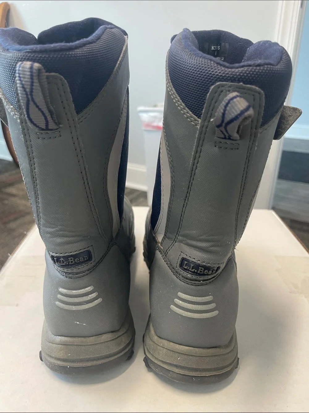 LL Bean Wildcat Winter Snow Boots - Gray and Navy size 4Y